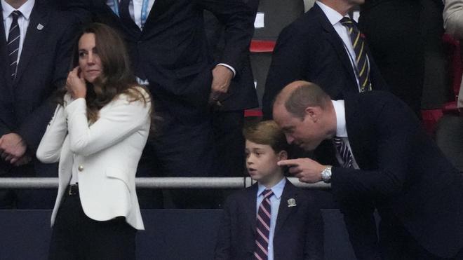 Présent à Wembley, le prince George n’a pas caché sa déception après la défaite de l’Angleterre