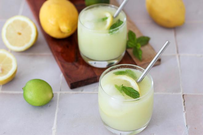 Citronnade citron – menthe préparée au blender KALY