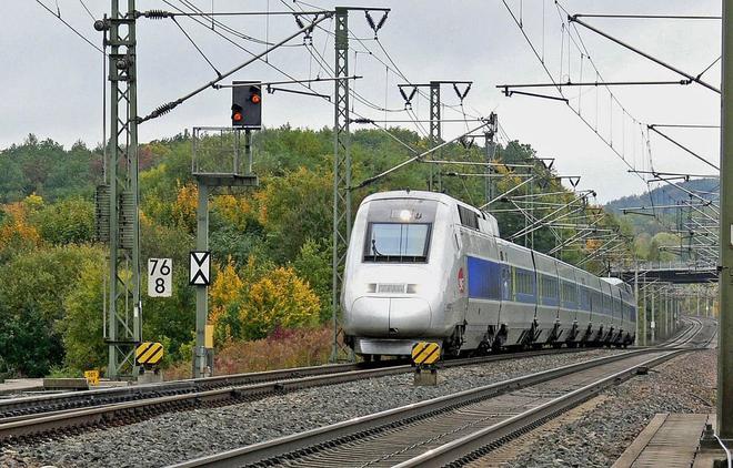 Drôme : un homme tabassé par quatre individus dans un  train pour leur avoir demandé de faire moins de bruit