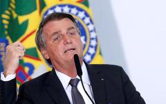 Brésil : Jair Bolsonaro hospitalisé à cause d’un hoquet chronique