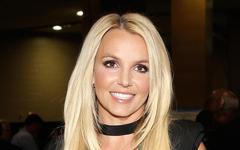 Britney Spears veut arrêter sa carrière, Camila Cabello revient en force, Coldplay dévoile Coloratura... Le récap musique de la semaine