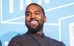 Kanye West s’installe au Mercedes-Benz Stadium d’Atlanta pour terminer Donda