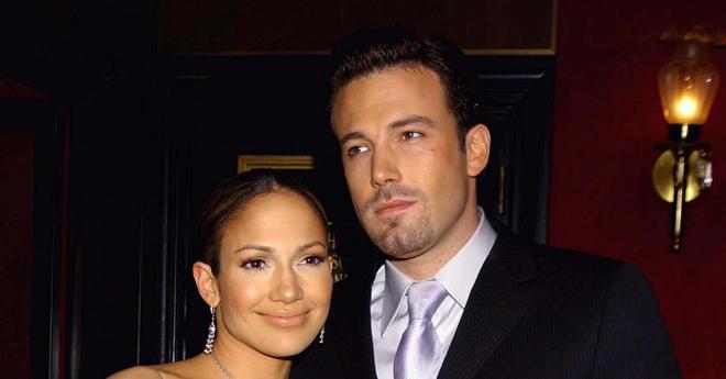 Jennifer Lopez et Ben Affleck en couple, ils officialisent sur les réseaux