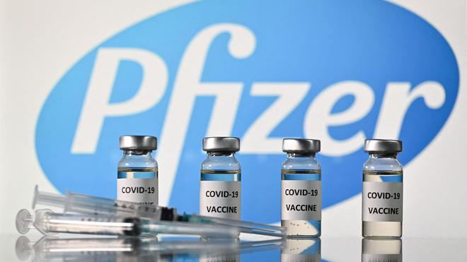 Covid-19 : Pfizer prévoit de vendre pour 33,5 milliards de dollars de vaccins
