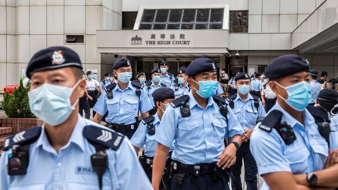 Hong Kong : pour avoir chanté lors d’un meeting électoral, une star est inculpée de «corruption»