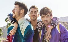 Jonas Brothers et Sucker : Carpool Karaoke, Sophie Turner et Priyanka Chopra dans le clip, succès... Retour sur le titre qui a marqué leur carrière