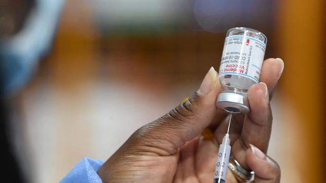 Vaccins contre le Covid-19 : pourquoi les prix des doses de Pfizer-BioNTech et de Moderna vont augmenter