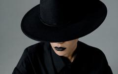 6 Reasons Why Black Lipstick Is Back In Style In 2021