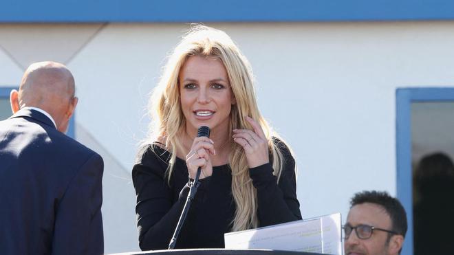 "Chaque jour compte" : Britney Spears veut que son père soit évincé "immédiatement" de sa tutelle