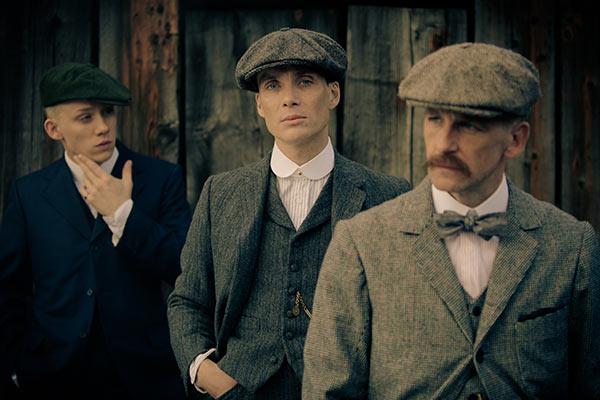 Peaky Blinders Saison 1 : Une introduction presque aussi ambitieuse que Tommy Shelby