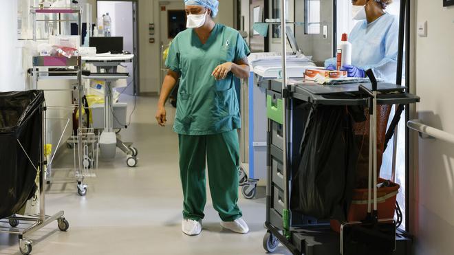 Covid-19 en France : 44 nouveaux décès, plus de 1800 patients en soins critiques
