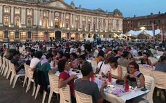 Gagnez vos places pour le banquet Cassoulets Place du Capitole avec Toulouse à Table