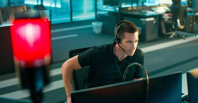 The Guilty : Netflix révèle le trailer intense du thriller avec Jake Gyllenhaal