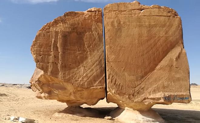 Le mystérieux rocher Al Naslaa de l’oasis de Tayma