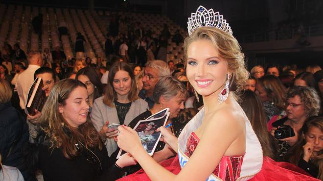 «Je me suis présentée librement» au concours : Amandine Petit répond aux accusations de sexisme de Miss France