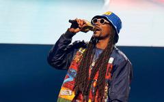 Quand Snoop Dogg reprend "Stand By Me" de Ben E. King en hommage à sa mère