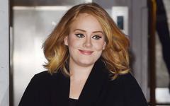Le morceau « Easy On Me » d’Adele, toujours numéro 1 du classement mondial Spotify