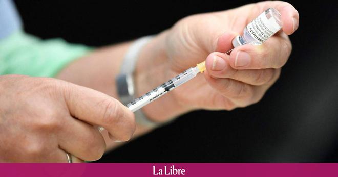 Pfizer demande aux Etats-Unis d'autoriser une 3e dose du vaccin pour tous les adultes