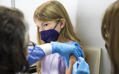 Coronavirus : Pfizer, le premier vaccin pour les enfants de 5 à 11 ans approuvé dans l’UE