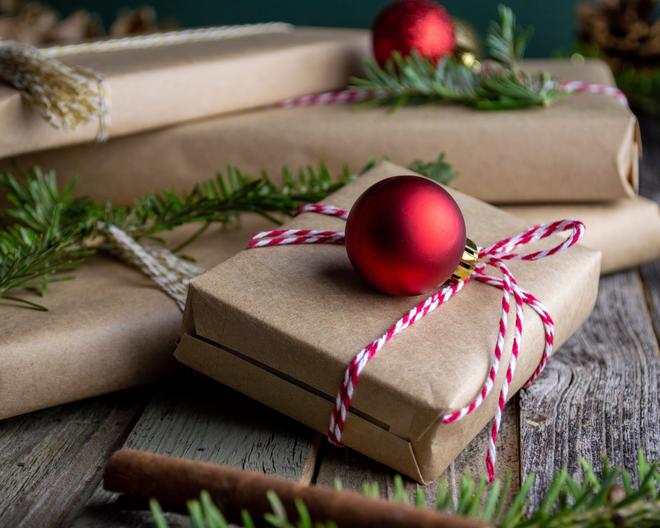Noël : et si on revenait aux cadeaux traditionnels ?