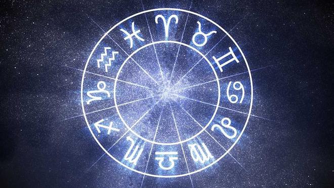 Astrologie : Découvrez les 10 signes du zodiaque les plus fidèles de tous !