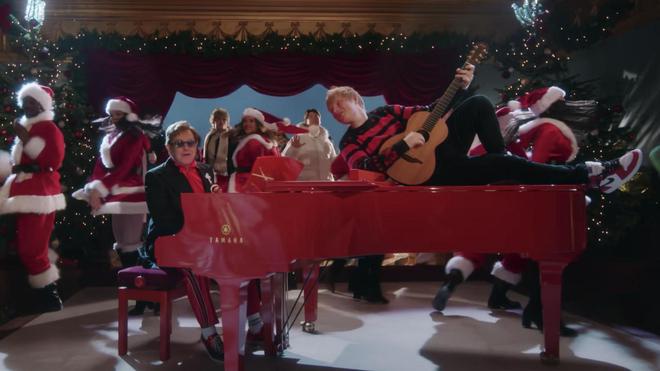 Elton John et Ed Sheeran détrôneront-ils Mariah Carey avec leur chanson de Noël ?