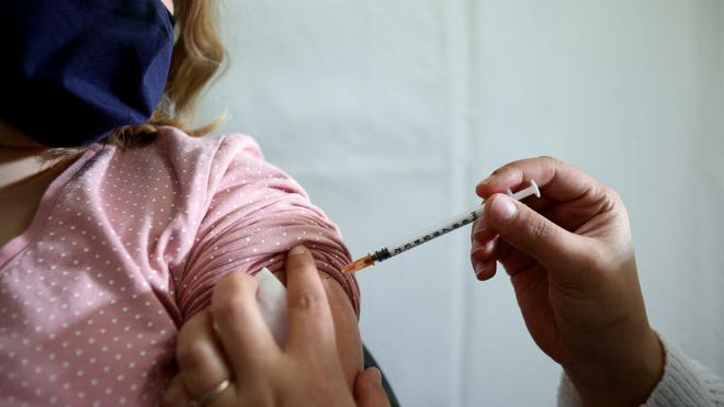 Covid-19 : les six enfants de la Sarthe ayant reçu une surdose de vaccin dans un état «rassurant», selon l’ARS