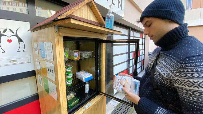 Hauts-de-Seine: à Sèvres, un frigo solidaire pour « recréer du lien social à travers la nourriture »