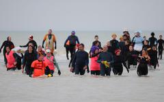 Les bains du 1er janvier annulés, ils se jettent à l’eau pour une sortie longe côte à Cayeux-sur-Mer [VIDÉO et PHOTOS]
