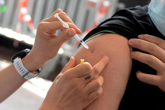 Covid-19. Pfizer annonce une version du vaccin adaptée au variant Omicron pour mars 2022