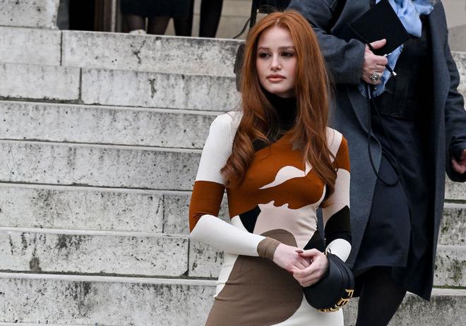 Fashion Week de Paris : Madelaine Petsch et Camille Razat au défilé Fendi Haute Couture