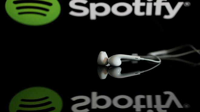 Spotify : accusée de propager des fake news sur le Covid-19, la plateforme musicale tente d’éteindre l’incendie