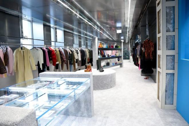 MODES, institution italienne, débarque à Paris avec un concept-store qui a un temps d’avance