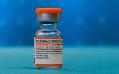 Covid-19: Pfizer demande l'autorisation de son vaccin pour les moins de 5 ans aux États-Unis