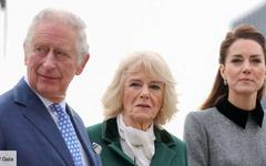PHOTOS – Kate Middleton avec Charles et Camilla : ses bijoux rendent hommage à Diana