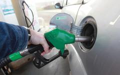 Prix du carburant: les opérations commerciales se multiplient à la pompe pendant les vacances