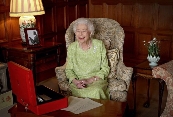 Elizabeth II : pour Stéphane Bern, «elle veut mourir en reine»