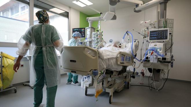 Covid-19 en France : 417 nouveaux décès, 3622 patients en soins critiques