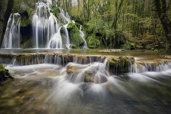 La cascade des tufs, perle du Jura