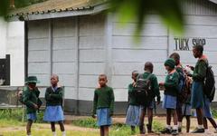Zimbabwe : les enseignants paralysent les écoles