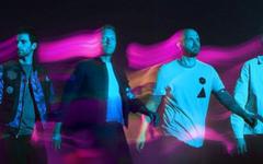 Coldplay reprend Day 'n' Nite, signé Kid Cudi (VIDEO)