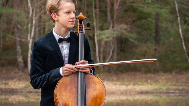 Yvelines : à 15 ans, Maxime Grizard, étoile du violoncelle, représentera la France à l’Eurovision des jeunes musiciens
