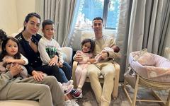 "Qu’on est bien chez soi" : après le drame, Cristiano Ronaldo présente sa fille sur Instagram