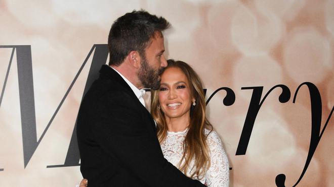 Jennifer Lopez dévoile les coulisses de son mariage surprise avec Ben Affleck à Las Vegas