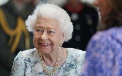 Elizabeth II affaiblie : la Reine réapparaît dans une photo qui inquiète