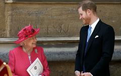 Prince Harry : son amusant message qu'il avait réalisé sur le portable d'Elisabeth II