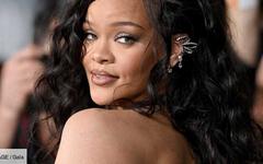 PHOTOS – Rihanna éblouissante en robe longue : première sortie officielle après son accouchement