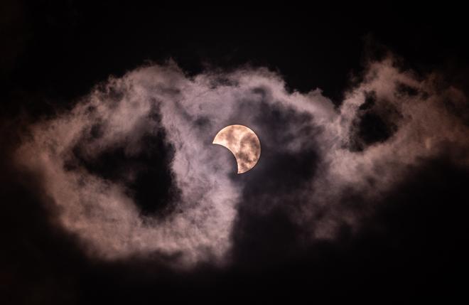 Ce que la Pleine Lune en Taureau et l'éclipse lunaire du 8 novembre réservent à votre signe astro