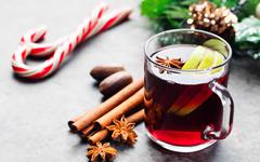 Voici une recette qui embaume chaleureusement la maison : Le Vin chaud alsacien de Noël au Thermomix