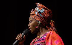 Angélique Kidjo : l’amour d’une mère pour l’Afrique